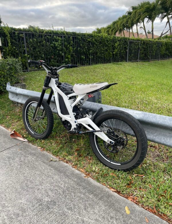 Talaria Sting R MX4 Expert White - Image 3