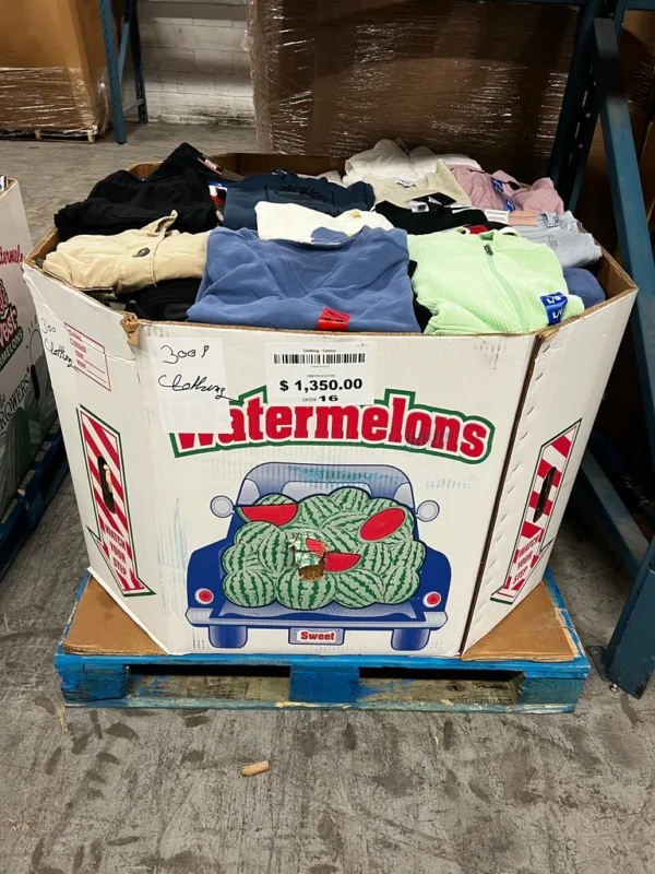 Costco Clothing pallet - Image 4