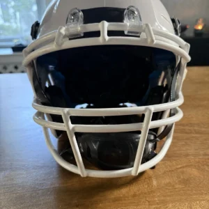 Slightly used ! Schutt F7 VTD Adult Football Helmet Collegiate Sz Large White