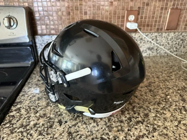 Riddell SpeedFlex Football Helmet Black with Facemask (Youth Small) - Image 6